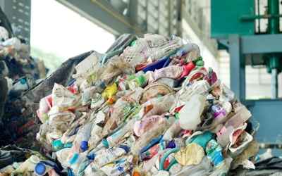 Intelligent packaging: A novel frontier for effective plastic waste management